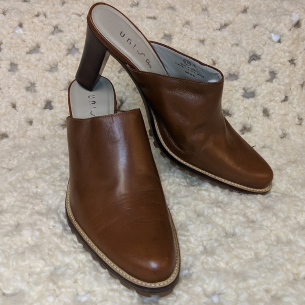 Unisa Heeled Leather Mules 7B